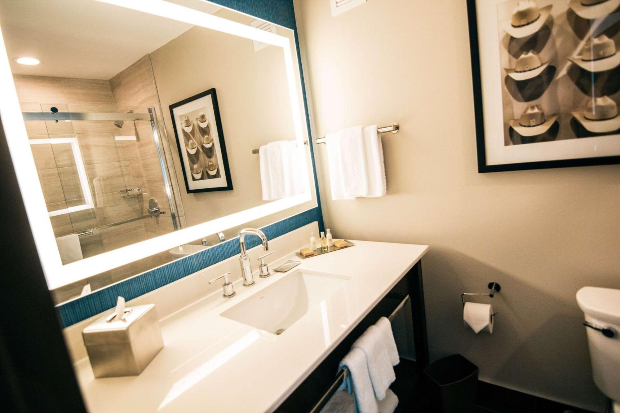 Doubletree By Hilton Lubbock - University Area Εξωτερικό φωτογραφία